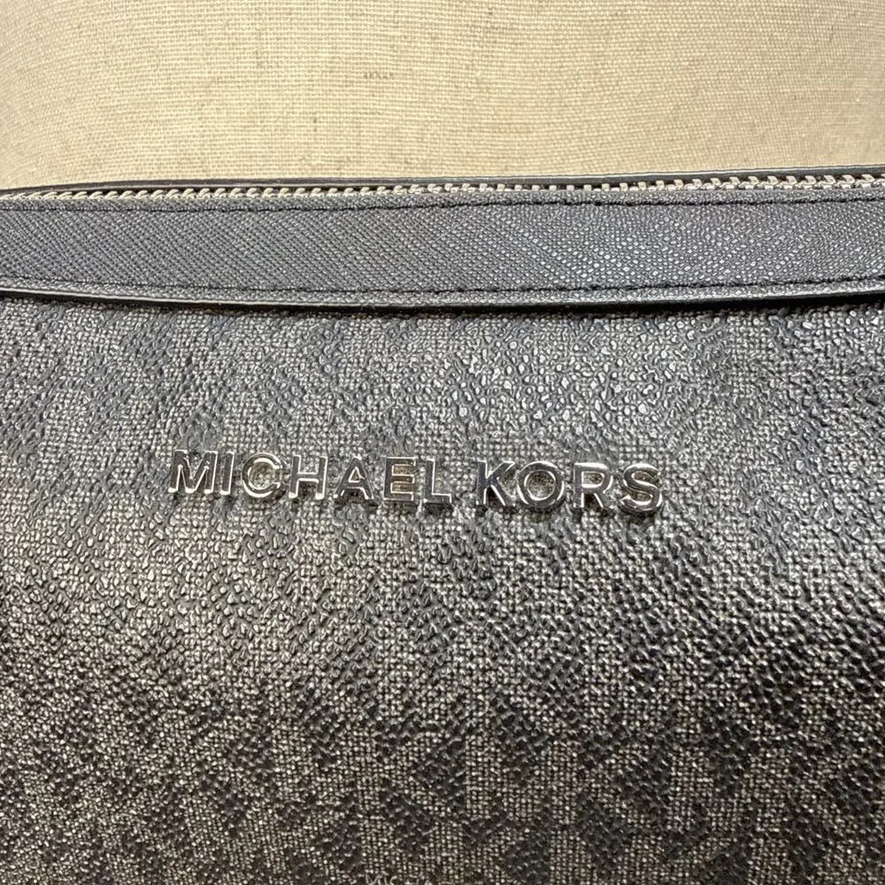 Michael Kors Black Jet Set Large Logo Crossbody Bag Purse Silver Classic Minimal